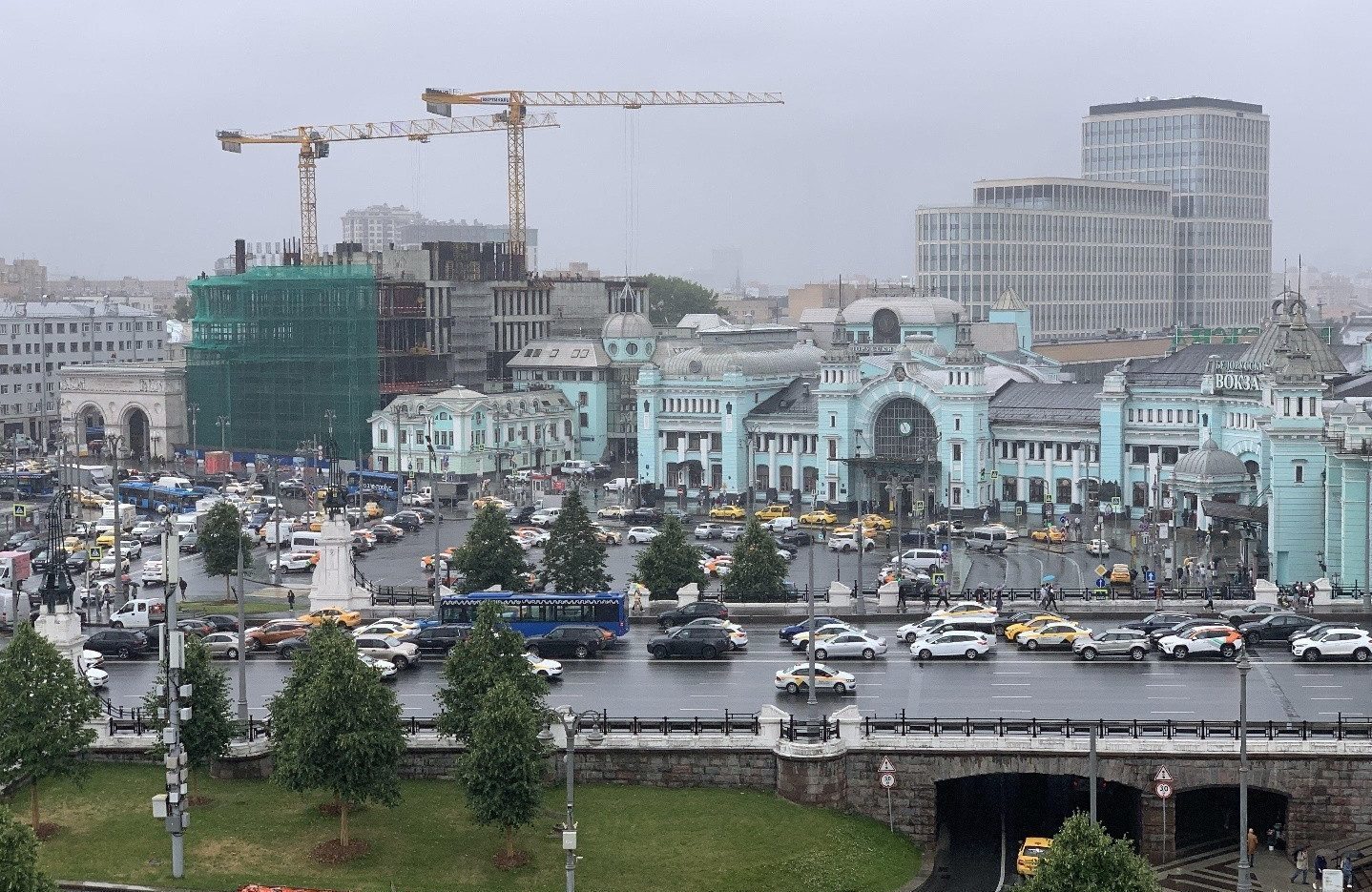 Парковка на Белорусском вокзале 🅿️ стоимость парковки